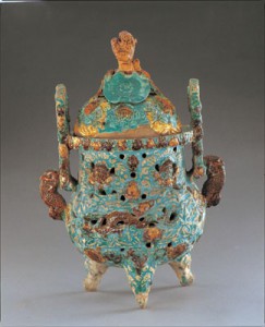三彩香炉（一級文物） 内モンゴル博物院所蔵