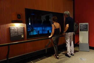 仕掛け模型を見る画像